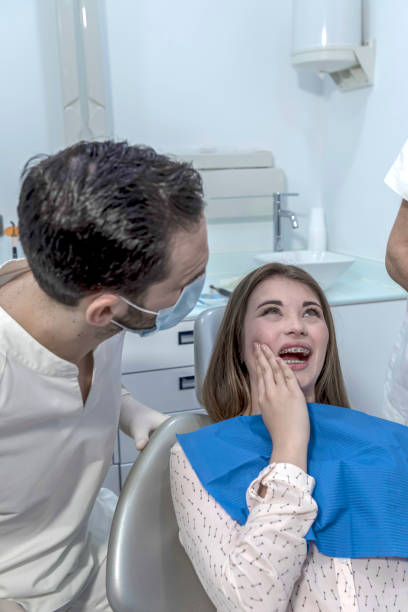 Best Emergency Dental Care for Broken or Chipped Teeth in Fife Heights, WA